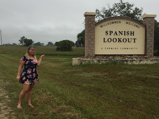 BETSY - SPANISH LOOKOUT small